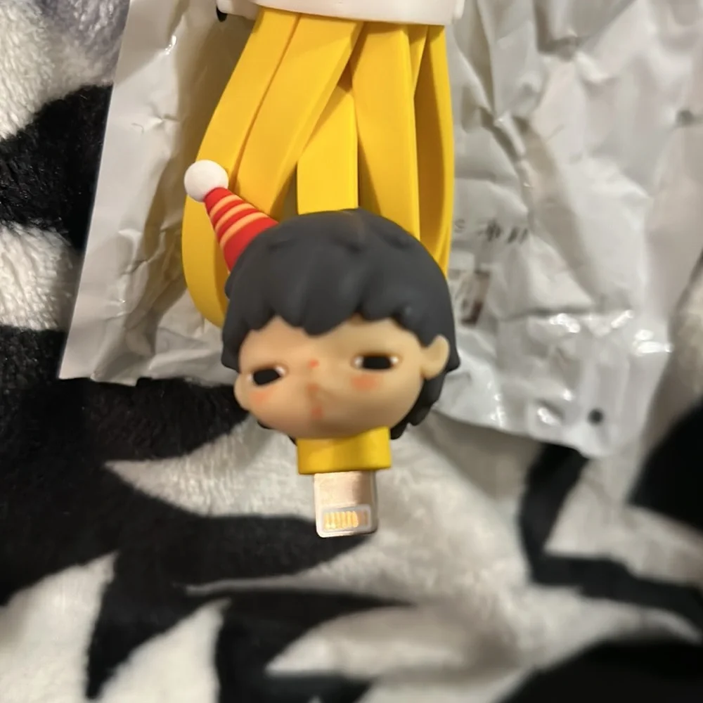 Hirono iPhone, phone charger